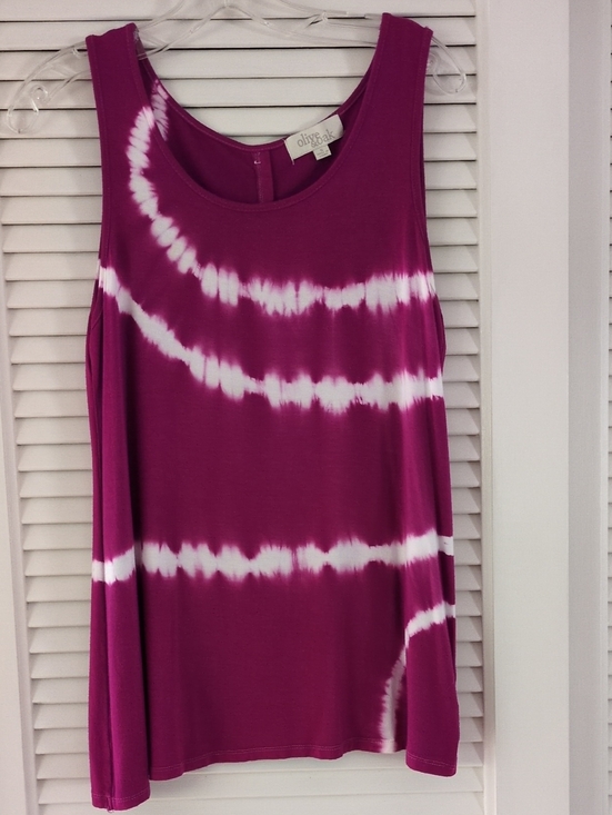 Olive & Oak Tops - Olive & Oak Tie-Dye Scoop Neck Tank Top Blouse. Sz S Magenta/White